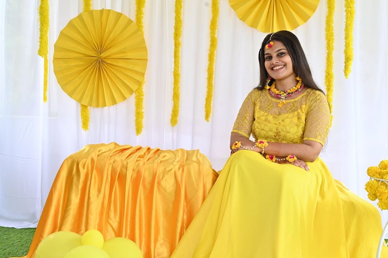 kerala half saree yellow